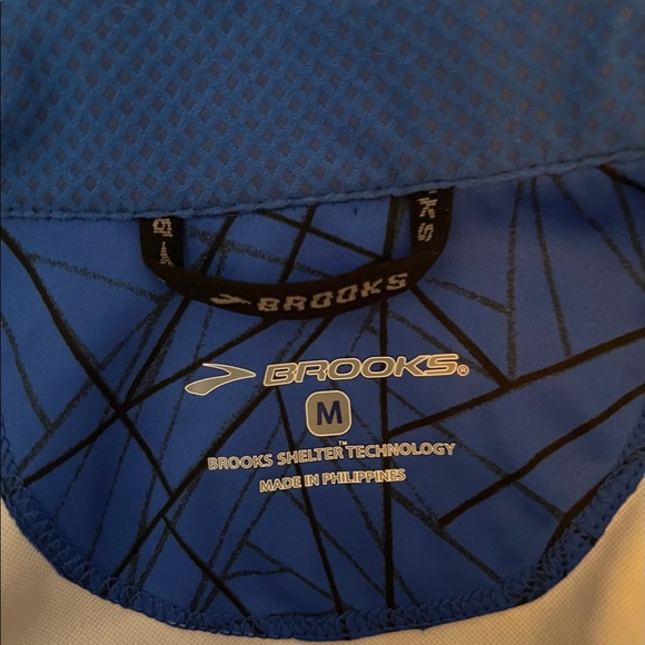 Brooks Running Men's Infiniti Jacket - Picture 6 of 10